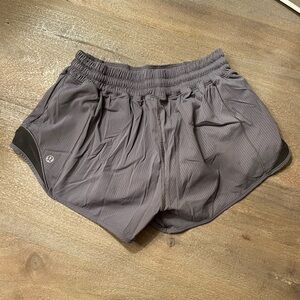 Lululemon Hotty Hot shorts, 2.5”, grey, size 4